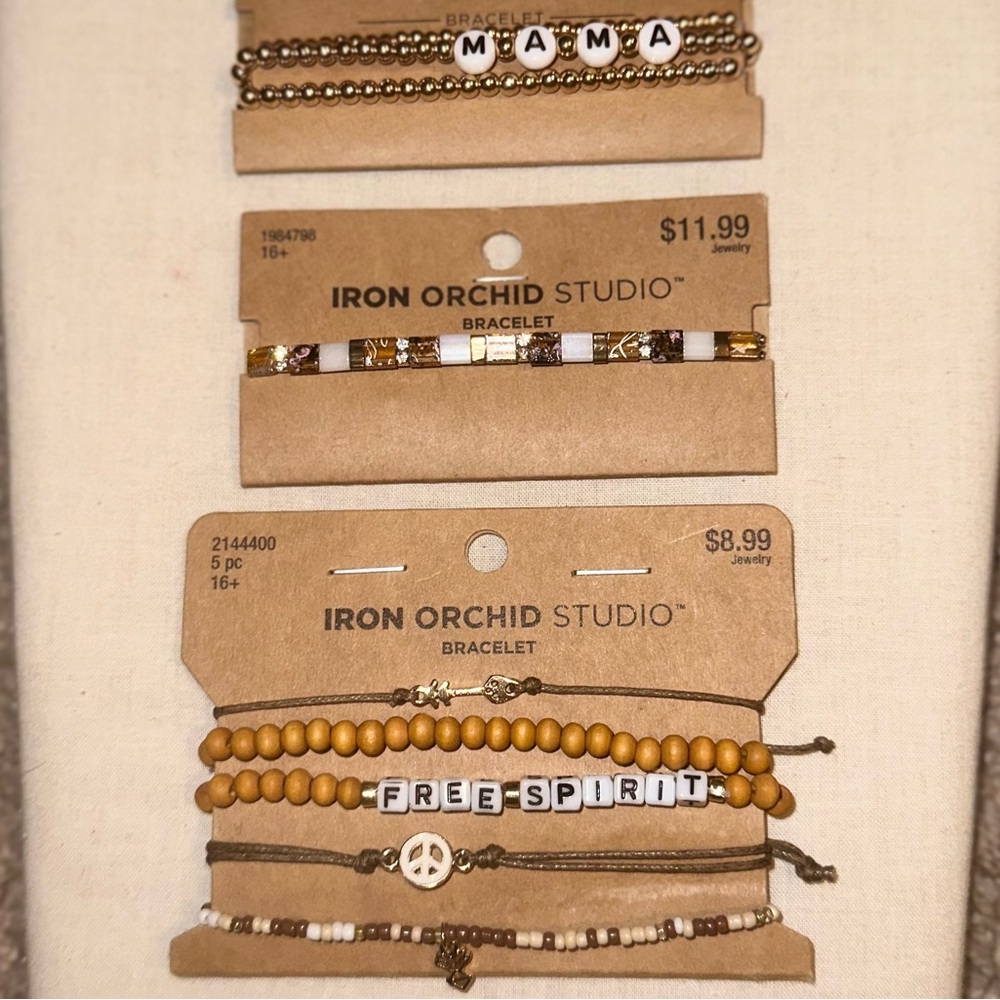 BRAND NEW Bundle of 5 pc Bracelets, 3 pc Mama, and single adjustable with studs